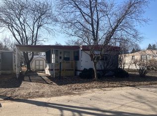 528 Thoreau #24, South Lyon, MI