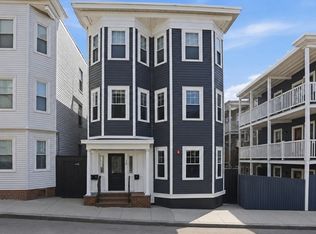 20 Winfield St #1, South Boston, MA 02127