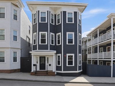 20 Winfield St #1, South Boston, MA, 02127