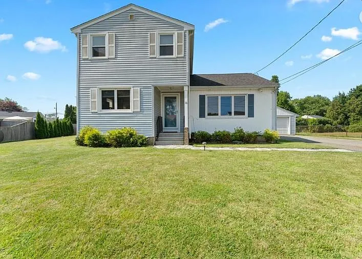 10 Philips Ave