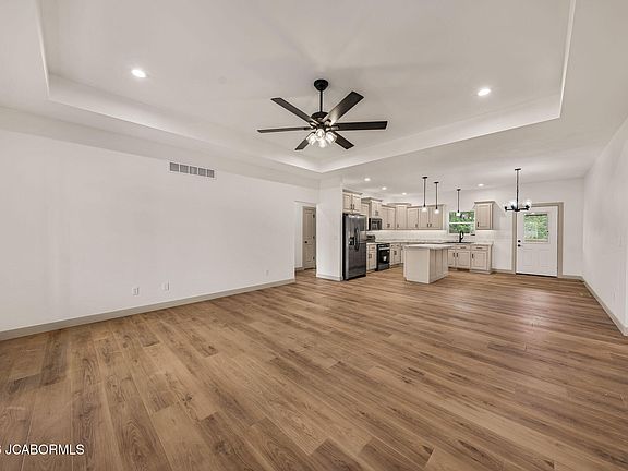 5th image of 959 Cochise Dr