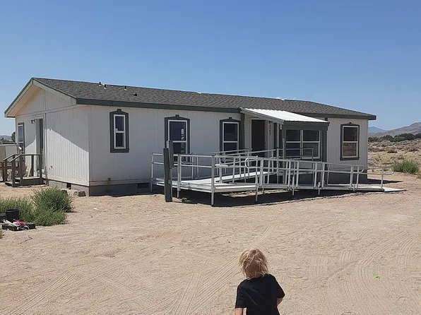 3185 E 4th St, Silver Springs, NV 89429