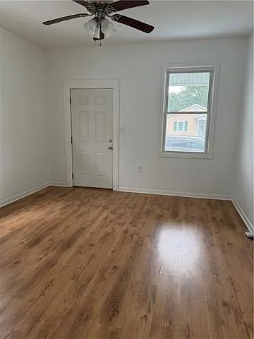 504 Macarthur Ave — Photo 4