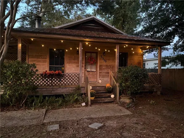 1315 America St, Mandeville, LA 70448
