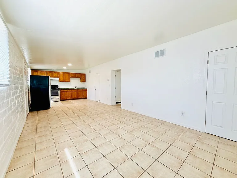The Derby Apartments — Photo 41
