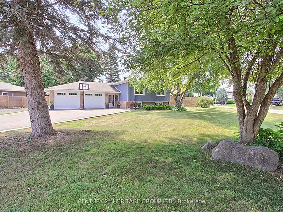 3rd image of 50 Marine Dr