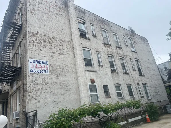 566 39th Street image 2 of 9