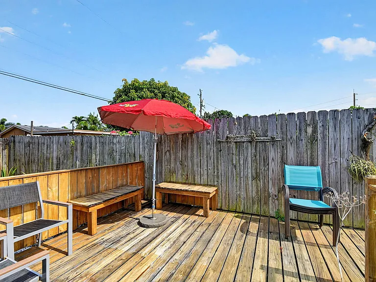 318 Glen Arbor Ter — Photo 20