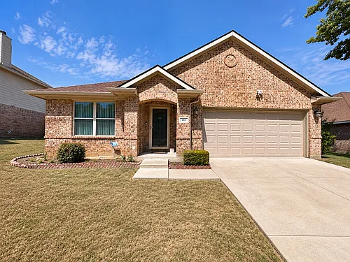 113 Ellicott Dr Photo 1