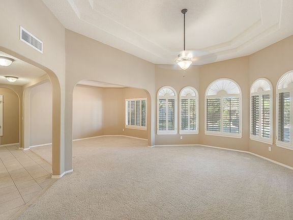 5th image of 799 Maxey Marie Dr