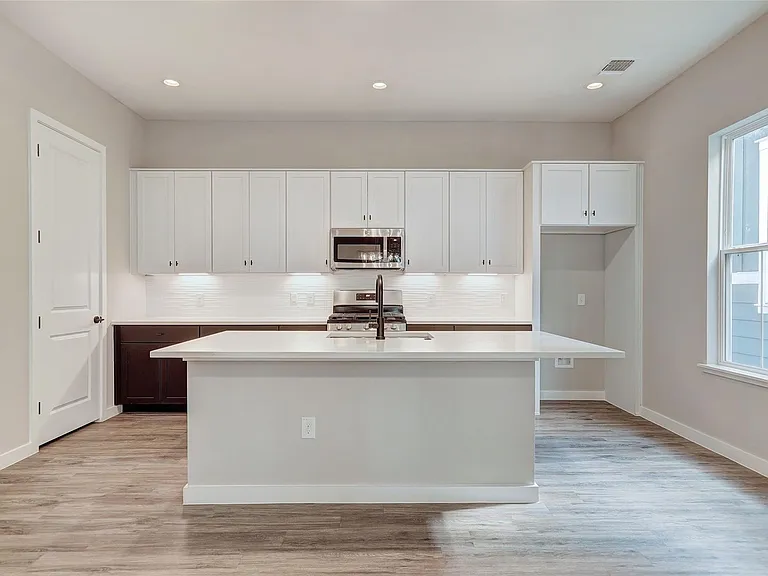 3809 Valley View Rd #13 — Photo 9