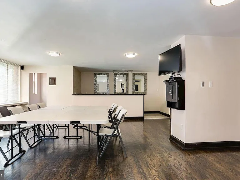 1111 Arlington Blvd #923 — Photo 6