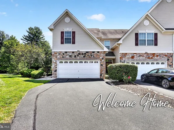153 Valmore Ct, Pennington, NJ 08534