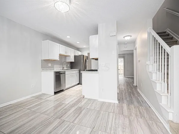 97 Tarryton Ct W #19-H, Columbus, OH 43228