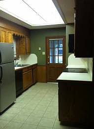 3rd image of 327 Jeanine St