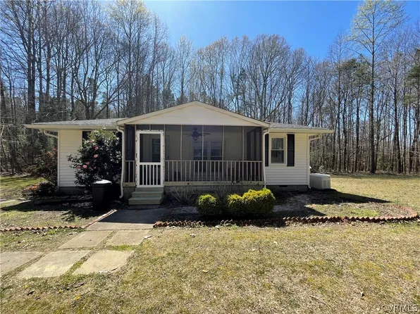 16201 Cooks Mill Rd, Lanexa, VA 23089