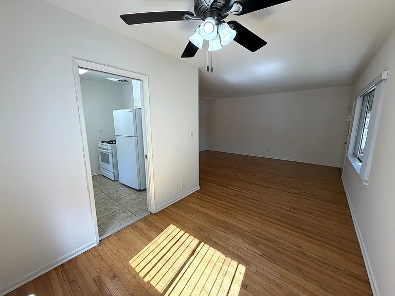 255 S Oakland Ave #2 — Photo 6