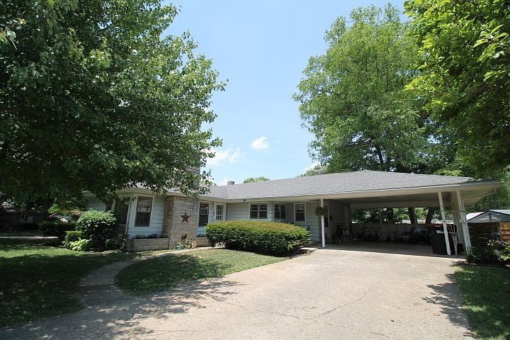 1st image of 108 Sherry Ln