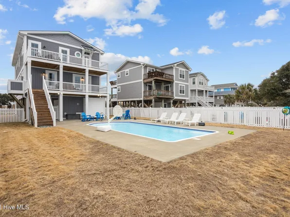 116 W Dolphin Drive, Oak Island, NC 28465