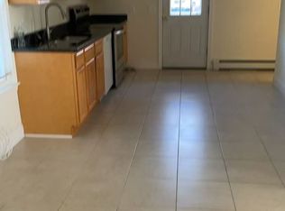 37 Shore Rd #2, Riverside, RI 02915