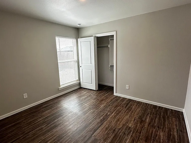 3504 Tiffin Ave — Photo 12