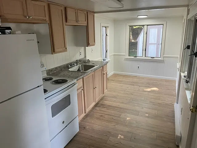 2 bed, 700 sqft, $1,275 — Photo 2