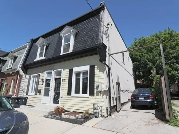 62 Allen Ave Floor 2, Toronto, ON M4M 1T4
