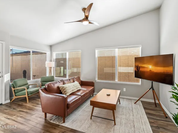 2485 N Palo Hacha Dr, Tucson, AZ 85745