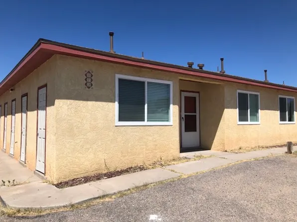 Updated, End Unit 2 Bedroom Apt in Rio Rancho w/ Private Yard, 479 Vancouver Rd SE #A, Rio Rancho, NM 87124