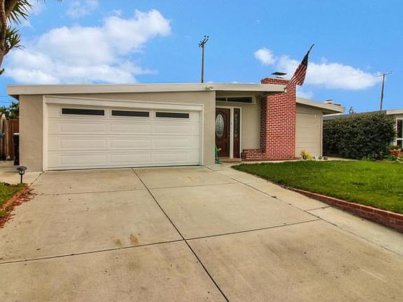 3rd image of 991 Las Palmas Dr