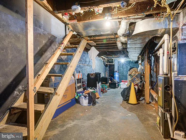 1742 N Bouvier St — Photo 17