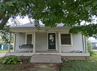 207 W Sycamore St, Ogden, IA 50212