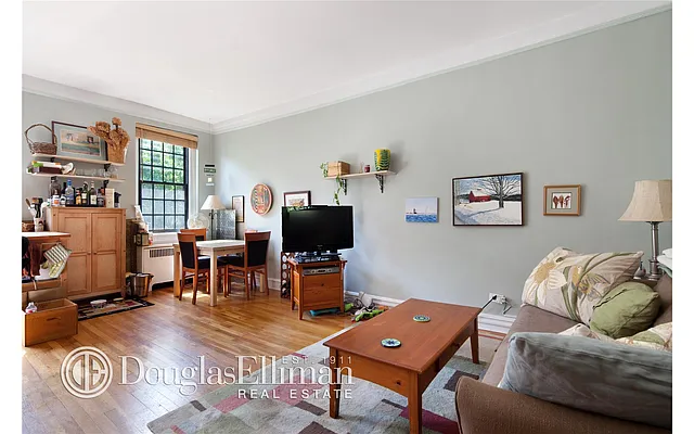 Sold by Douglas Elliman | media 18