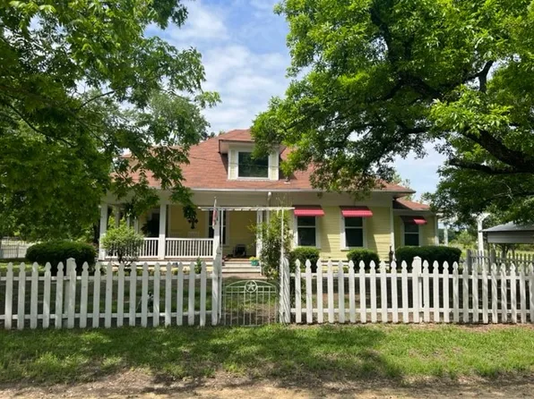 1100 SW 13th St, Cooper, TX 75432