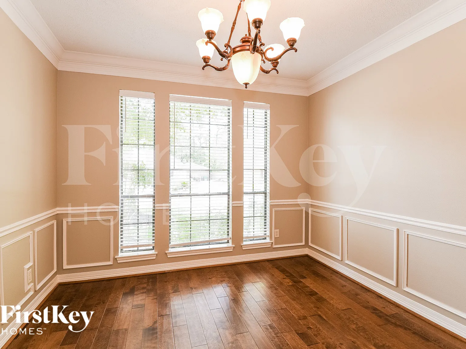 4 bed, 3.0 bath, 3056 sqft, $2,645 — Photo 4