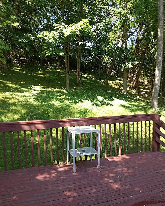 2nd image of 136 Fort Beech Dr