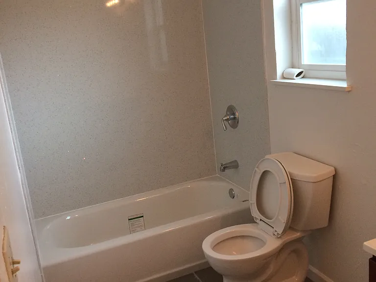 743 Bartlett Ave #13 — Photo 10