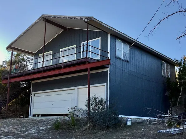 151 Hoofbeat Trl, Kerrville, TX 78028