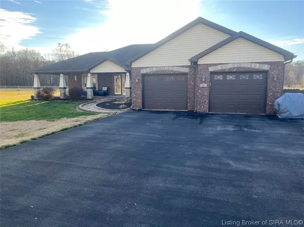 203 Summit Parkway, Borden, IN 47106