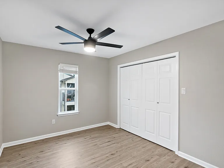 700 S Sims Ave — Photo 4