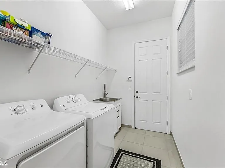 11502 Meadowrun Cir — Photo 22