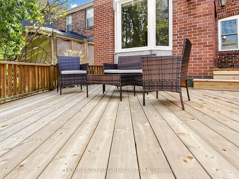 154 Brooke Ave — Photo 44