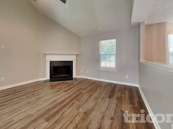 2nd image of 535 Concord Ter