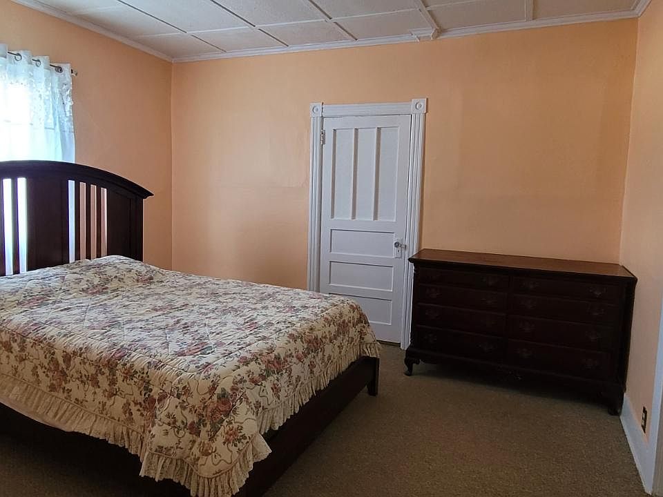 2nd image of 16 Orr St #1