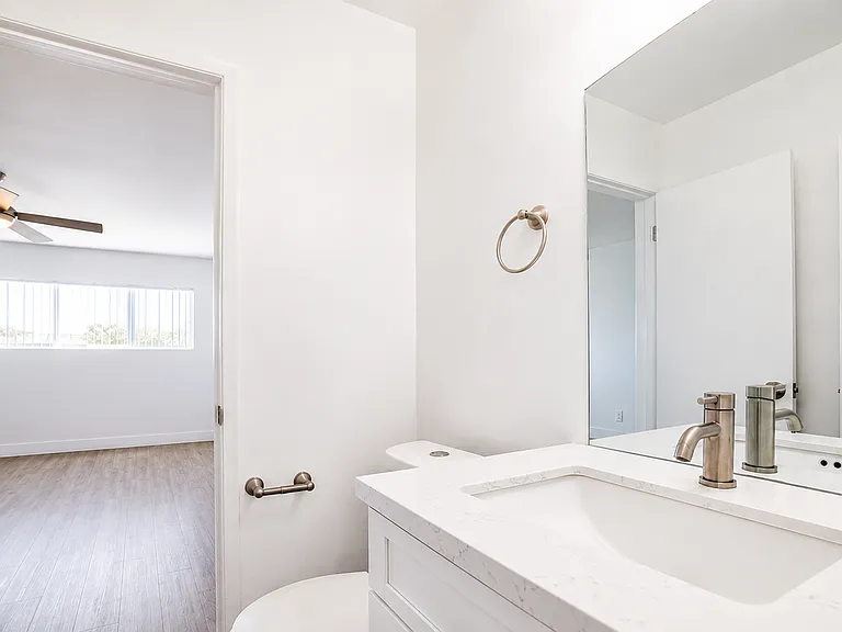 2233 S Ridgeley Dr #303 — Photo 3