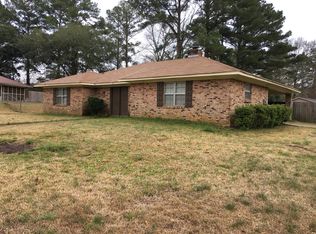 20 Quail Ridge Dr, Brandon, MS 39042