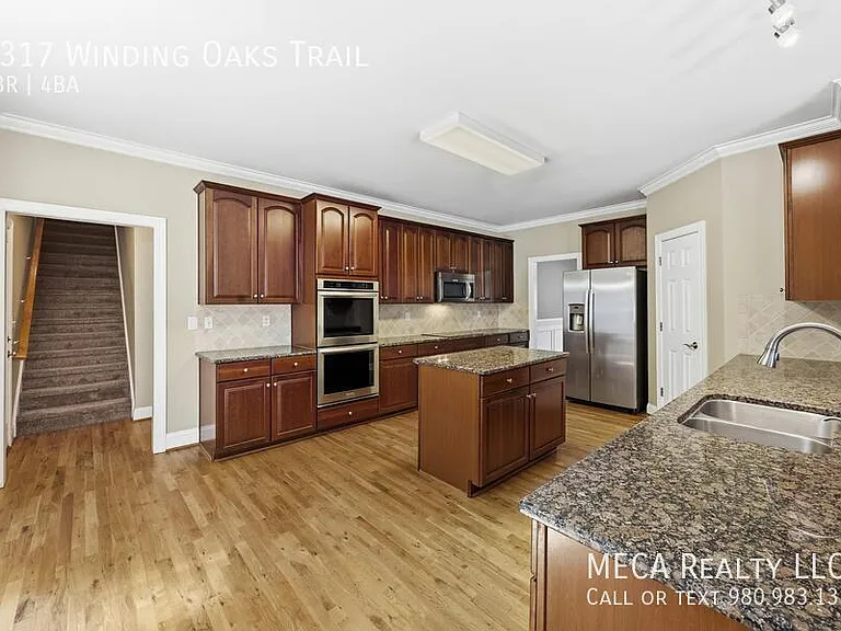 2317 Winding Oaks Trl — Photo 11
