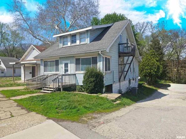 107 Roosevelt St, Bartonville, IL 61607