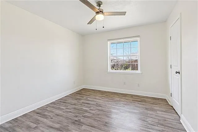5068 Lyons Ct — Photo 7