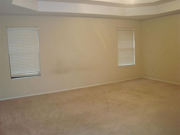 4th image of 1413 Dons Dr